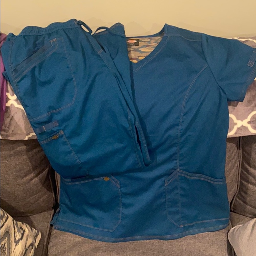 Dickies Scrubs